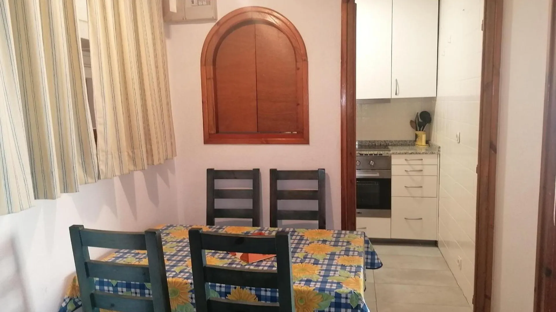 Apartmán 2180 Pto Simona 3 Esc.B42, En Pleno Corazon De Santa Margarita, Cerca De La Playa Mas Espaciosa De Roses. - Es-258-50 Španělsko