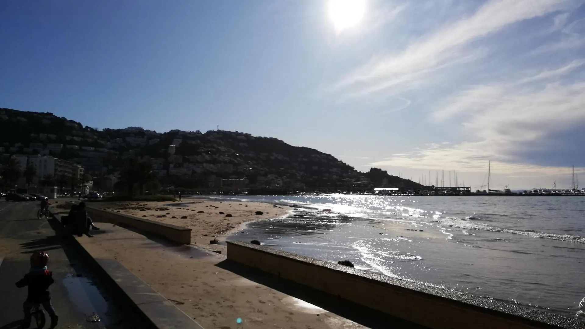 2180 Pto Simona 3 Esc.B42, En Pleno Corazon De Santa Margarita, Cerca De La Playa Mas Espaciosa De Roses. - Es-258-50 Apartmán